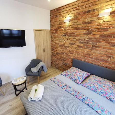 Апартаменты Nadwislanski Apartament Kalwaryjska Краков Экстерьер фото